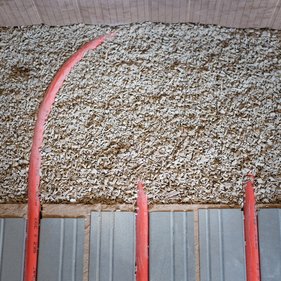Fussbodenheizung Trockenbau Bodenheizung Ausgleichschüttung in den Randzonen