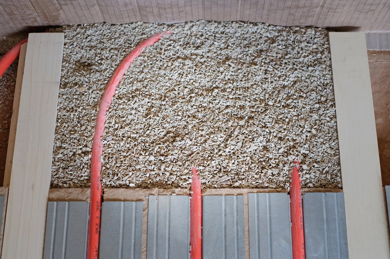 Fussbodenheizung Trockenbau Bodenheizung Ausgleichschüttung in den Randzonen